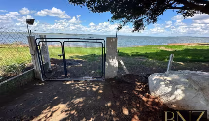 Chácara Molhada em Condomínio na cidade de Alvorada do Sul - Pr.