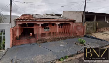 Casa à Venda no Flamingos – Oportunidade de Investimento