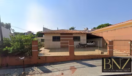 Casa à venda no Centro
