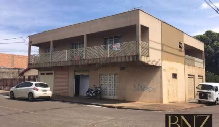 Apartamento com 2 quartos para alugar na Vila Araponguinha, Arapongas  por R$ 1.705