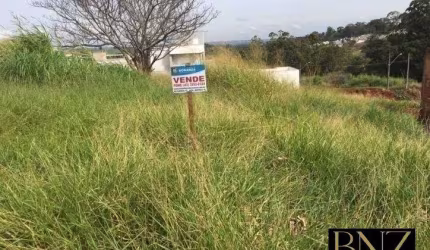 Terreno à venda no Jd. Imperial