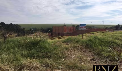 Terreno à venda no Jd. Interlagos