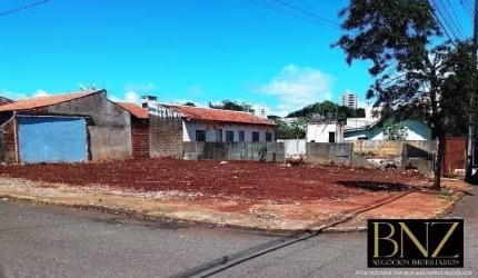 Terreno a venda na Vila Araponguinha