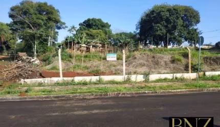 Terreno à Venda no Jardim Quebec