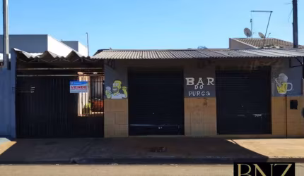 Salão Comercial e Casa no fundo à Venda