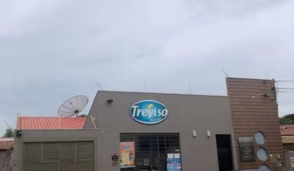 Casa à Venda no Conjunto Centauro - Residência e Comércio em um Só Lugar!