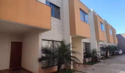 Sobrados à Venda na Vila Sampaio
