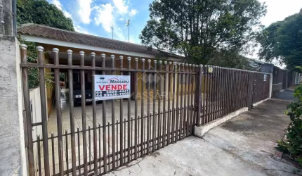 OPORTUNIDADE DE REALIZAR O SONHO DA CASA PRÓPRIA - IMÓVEL COM TERRENO DE 1.000,00 M² DENTRO DA CIDADE COM PISCINA E EDICULA COM CHURRASQUEIRA