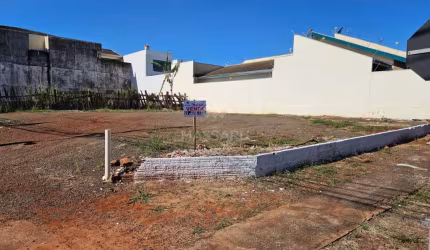 OPORTUNIDADE DE INVESTIR EM TERRENO DE ESQUINA NA VILA MORANGUEIRA