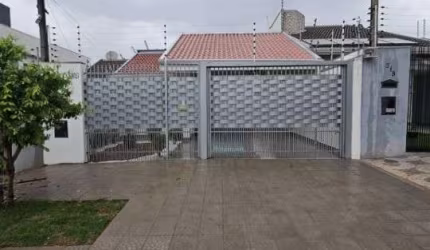 Venda - Residência no Jardim Oriental em Maringá