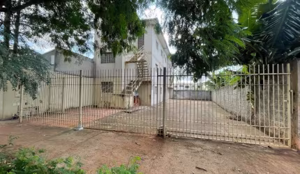Locação - Apartamento no Jardim Alvorada em Maringá
