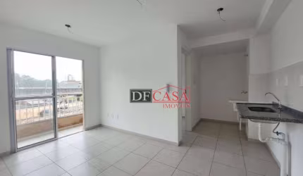 Apartamento em Vila Carmosina