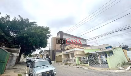 Apartamento em Vila Carrão