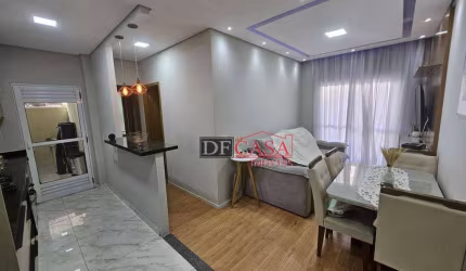 Apartamento em Jardim Colonial
