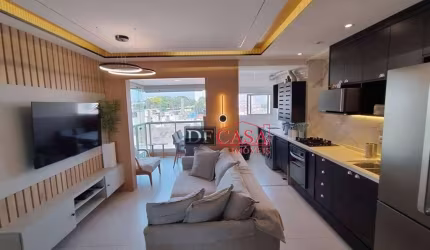 Apartamento em Vila Ema