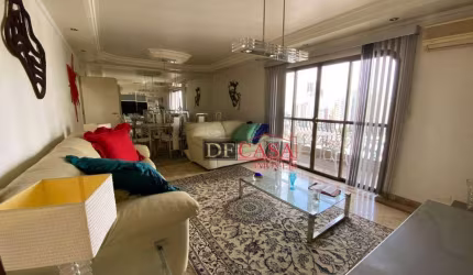 Apartamento em Anália Franco