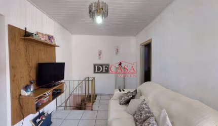 Casa em Cangaiba