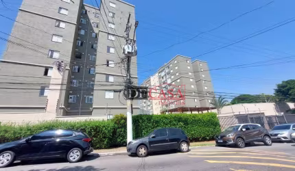 Apartamento em Vila Jacuí