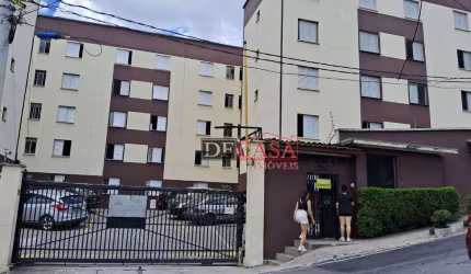 Apartamento em Jardim Lourdes