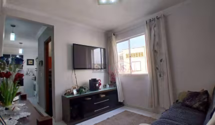 Apartamento em Parada XV de Novembro