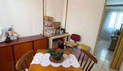 Apartamento em Conjunto Residencial José Bonifácio