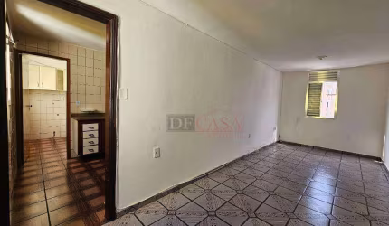 Apartamento em Conjunto Residencial José Bonifácio