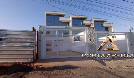 Casa Geminada Alto Padrão - Alto Serenata - COD 466