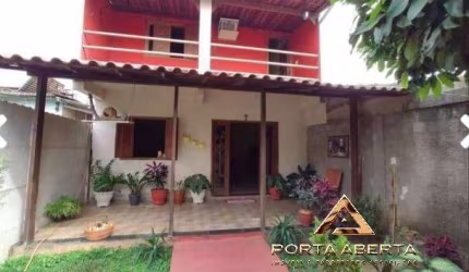 Casa Duplex com Loja Comercial em lote aprox 282 m2 - COD 650