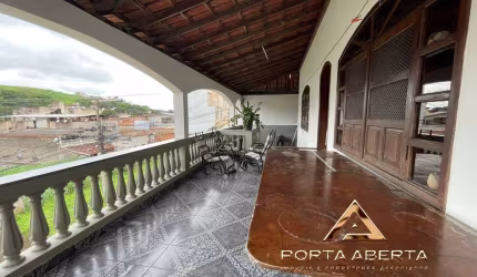 Prédio com 1 casa e 5 Aptos - Veneza - COD 1109