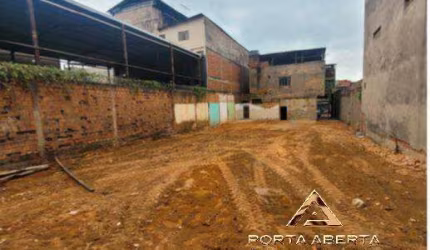 LOTE COMERCIAL NA AVENIDA CLÁUDIO MOURA - COD1136