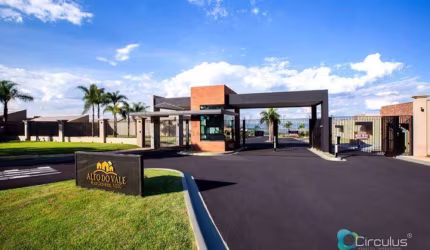 Casa com 3 dormitórios, sendo 1 suíte à venda, 156 m² por R$ 960.000 - Fazenda Santa Maria - Cravinhos/SP