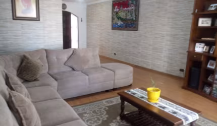 CASA 3 QURTOS NO CAPÃO DA IMBUIA