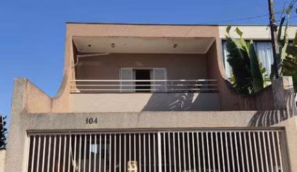 Casa - Sobrado padrão Lago Juliana