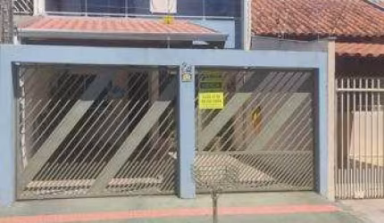 Casa - Sobrado padrão Chácaras Mussahiro