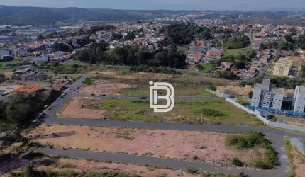 Vende Área no Bairro Promeca