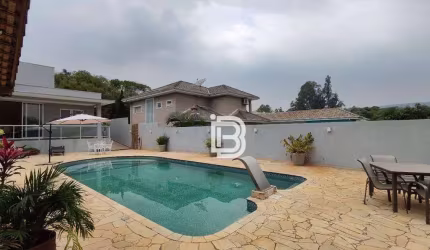 Casa Terrea à venda Cond. Vivendas Japi, 379 m², R$ 3.300.000, Medeiros, Jundiaí-SP