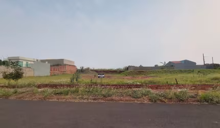 Amplo Terreno no Jardim Catuai