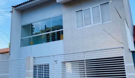 Excelente sobrado localizado no Jardim São Francisco em Maringá