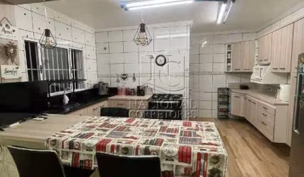 Sobrado para venda no Jardim Irene com 200m² de área útil - R$ 849.000,00