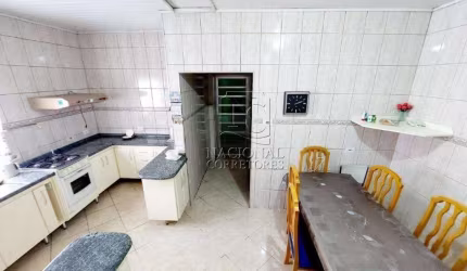 Casa com 2 dormitórios à venda, 212 m² por R$ 514.000,00 - Vila Clarice - Santo André/SP