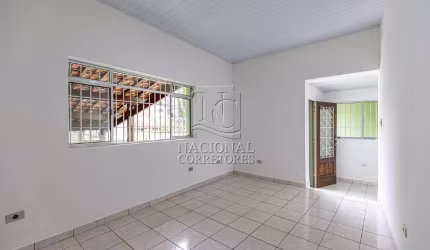 Casa para locação com 135m², 2 dormitórios, 1 banheiro e 1 vaga de garagem -Jardim Bela Vista - Santo André - SP