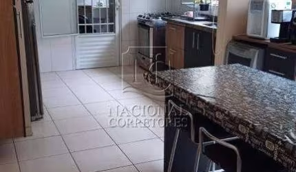 Sobrado à venda na Vila Floresta com 157 m² de área construída