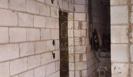 Apartamento sem condomínio N°4 COM ELEVADOR, NO TÉRREO. 41,56 M2 de área útil. SEM GARAGEM.
