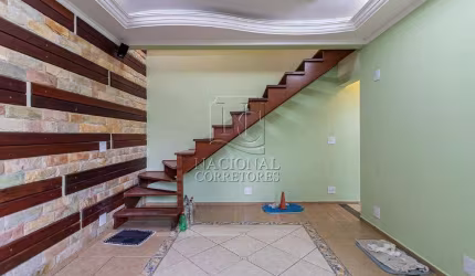Sobrado de 150m² de área útil à venda no Príncipe de Gales