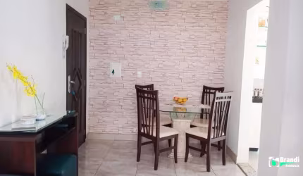 Apartamento na Av. do Oratório, totalmente reformado