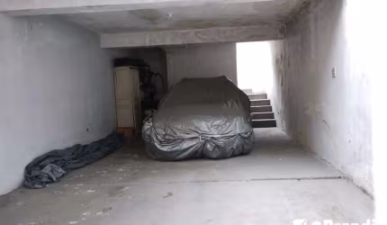 Terreno 6 x 30 com duas moradias de 1 dormitório