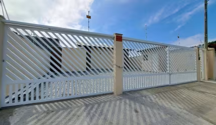 Casa Térrea Condomínio Fechado