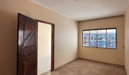 Otimo sobrado com 3 dormitorios 1 suite - Vila Califórnia