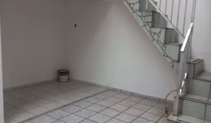 SOBRADO C/ 2 DTS,  2 VAGAS - VILA REG FEIJÓ