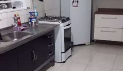SOBRADO 02 MORADIAS - BARATO/INVESTIMENTO